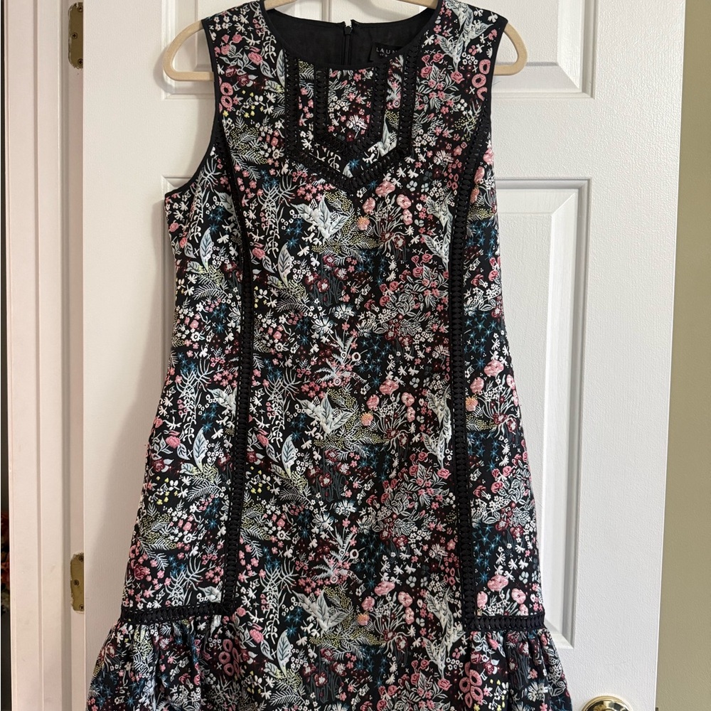 Laundry By Shelli Segal Black Floral Sleeveless Shift Dress